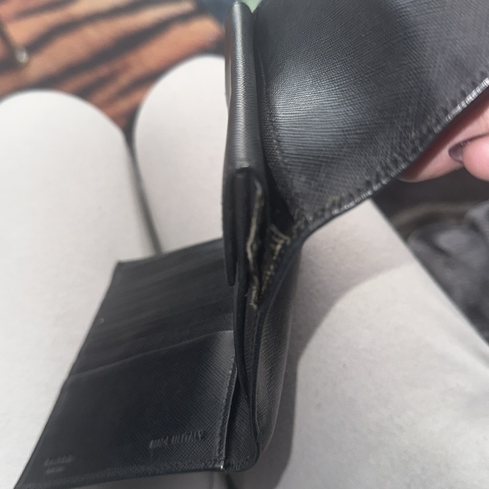 Prada Black Saffiano Leather Wallet damaged - Picture 9 of 13